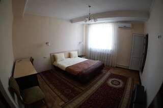 Хостелы Apple Hostel Bishkek Бишкек Стандартный двухместный номер с 1 кроватью-19