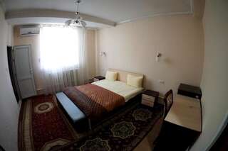 Хостелы Apple Hostel Bishkek Бишкек Стандартный двухместный номер с 1 кроватью-20